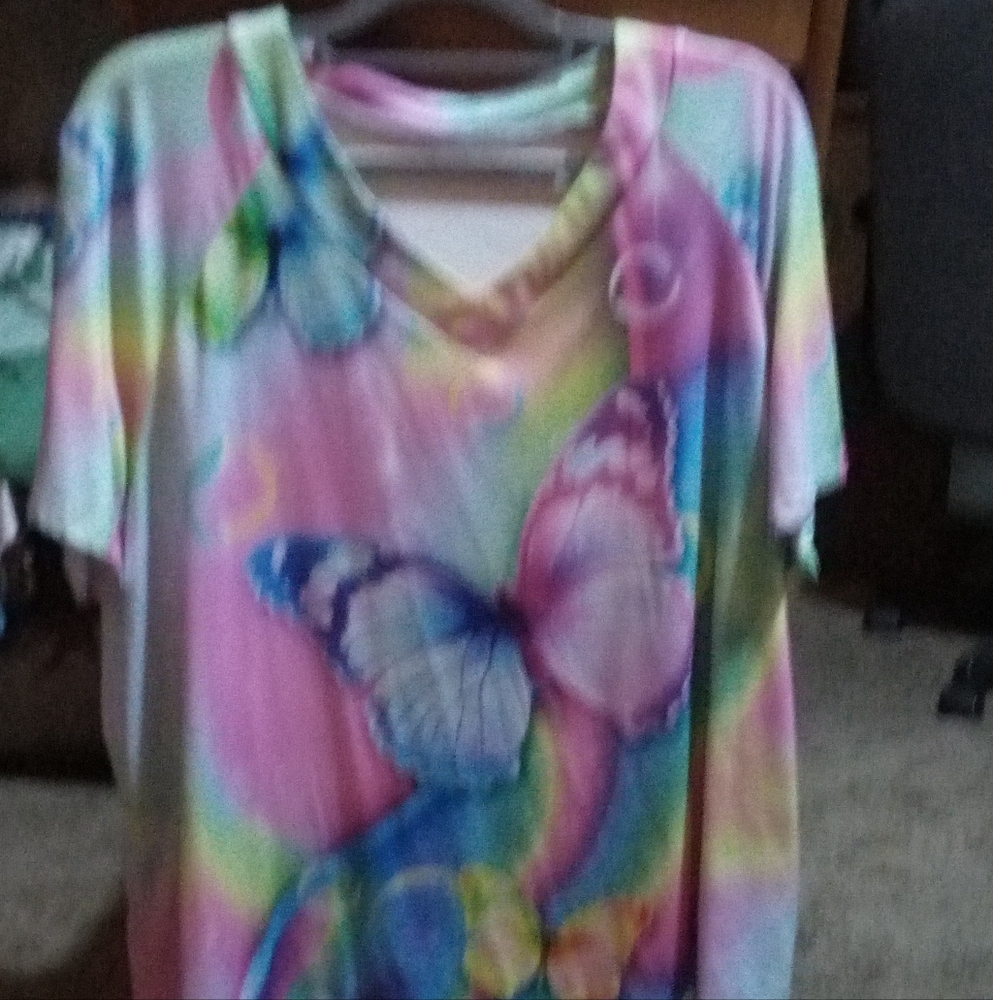 Colorful Butterfly Print V-Neck Top